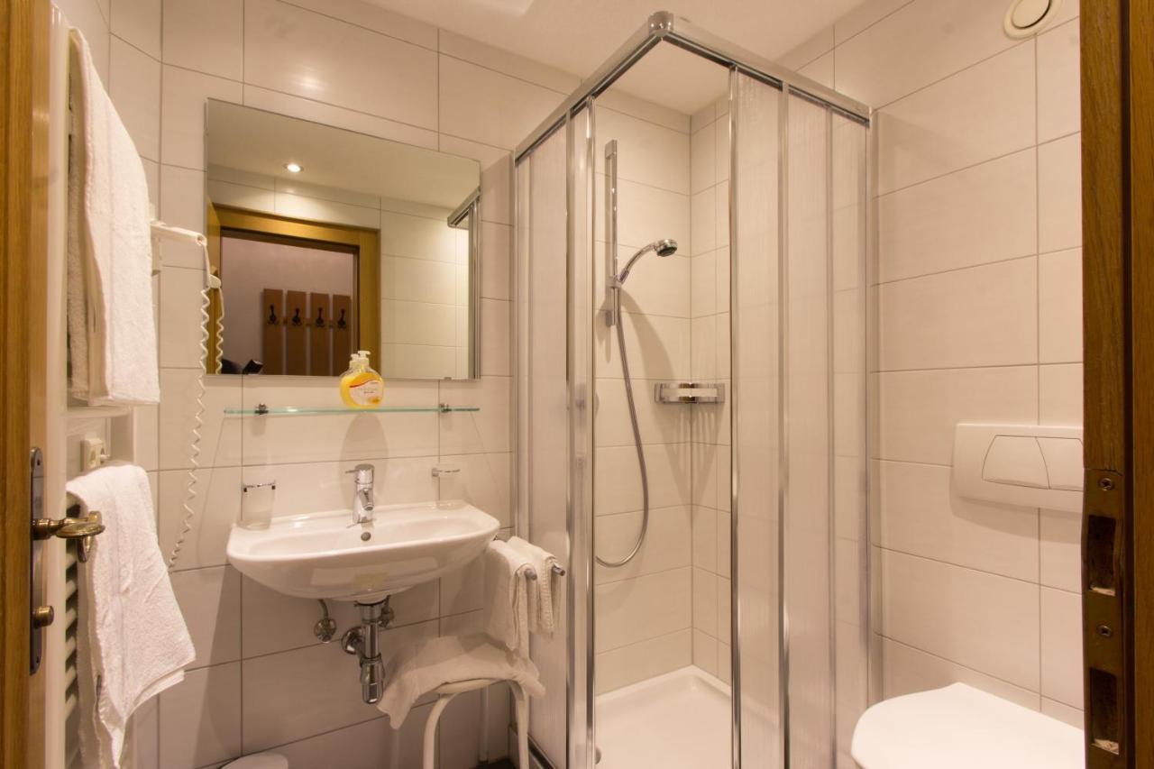 Hotel Garni Foersterheim イシュグル エクステリア 写真